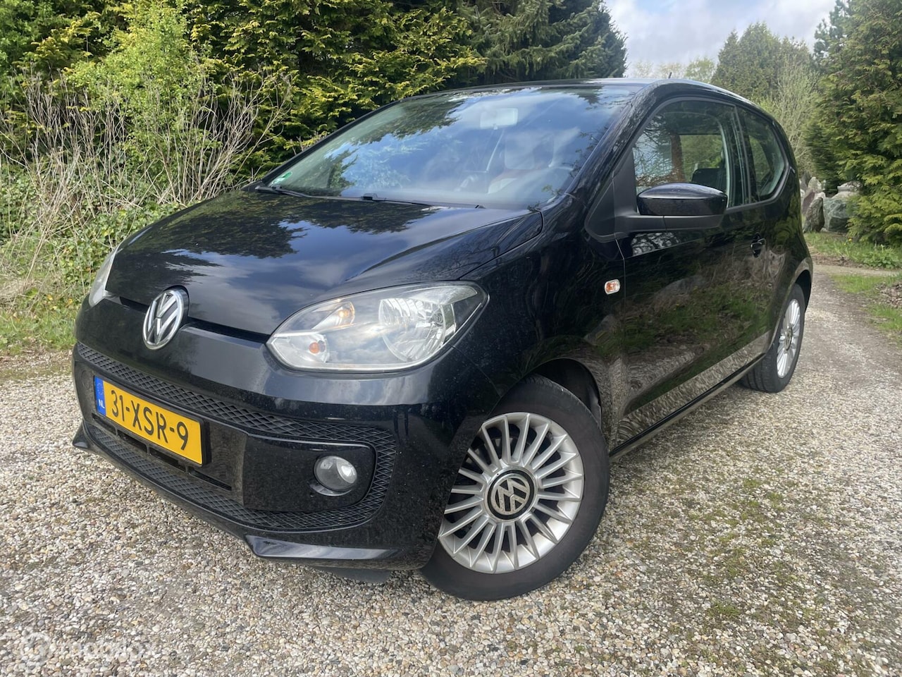 Volkswagen Up! - 1.0 high up! Speciaal interieur,Navigatie - AutoWereld.nl