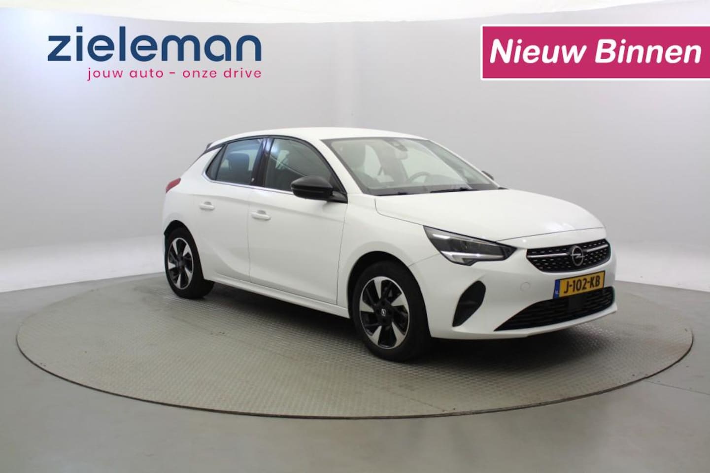 Opel Corsa-e - Elegance 50 kWh - Digital cockpit, Half leer - AutoWereld.nl