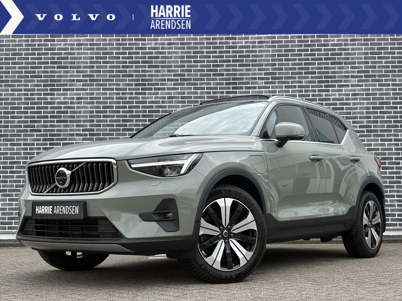 Volvo XC40 - 1.5 T5 Plug-in hybrid Ultimate Bright Panoramadak | Adaptieve Cruise Control | 360 Camera - AutoWereld.nl