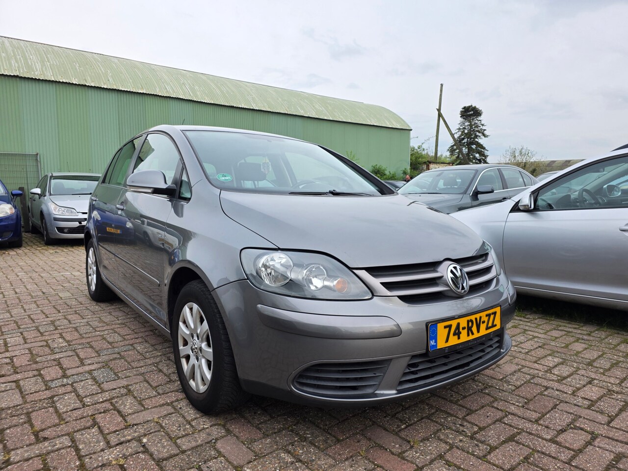 Volkswagen Golf Plus - 2.0 FSI Comfortline|export|Handel|Text| - AutoWereld.nl