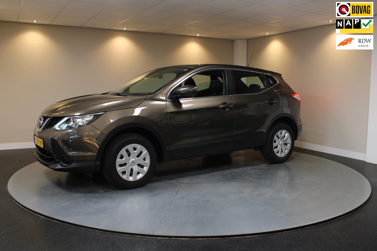 Nissan Qashqai - 1.2 *Dealer OH* Airco|Cruise|Isofix|APK 2026! - AutoWereld.nl