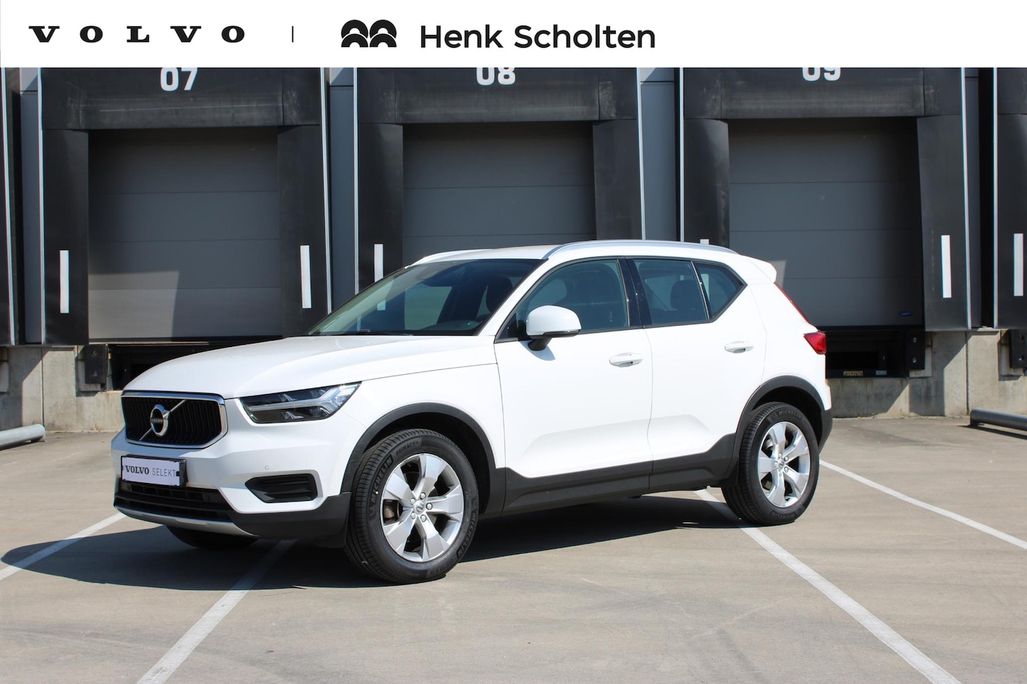 Volvo XC40 - T2 130PK Momentum | Adaptieve Cruise Control | Volvo on call | Parkeer camera | Parkeer se - AutoWereld.nl