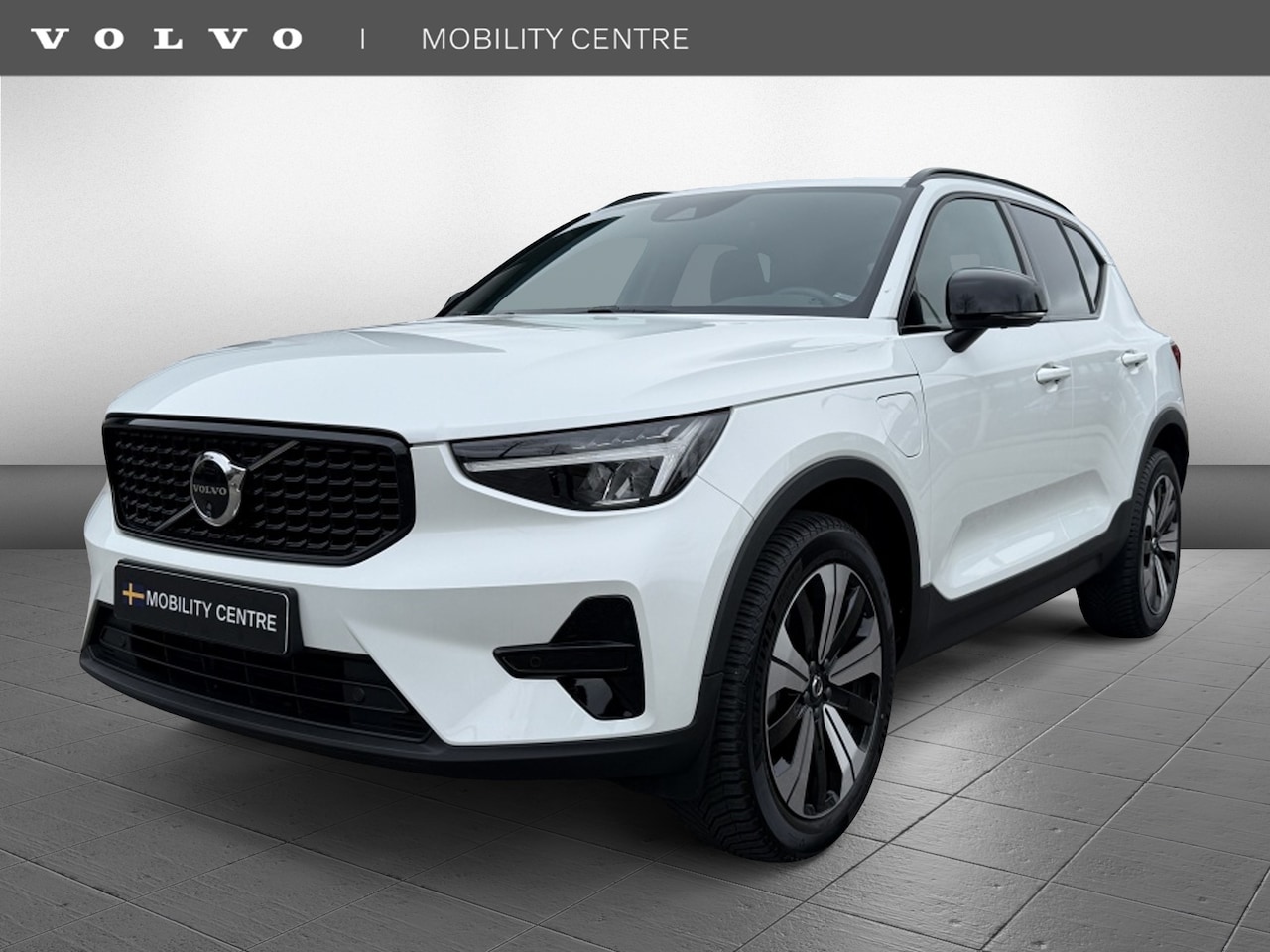 Volvo XC40 - T5 Plus Dark | 360 Camera | H&K Audio | Stoelgeheugen | - AutoWereld.nl