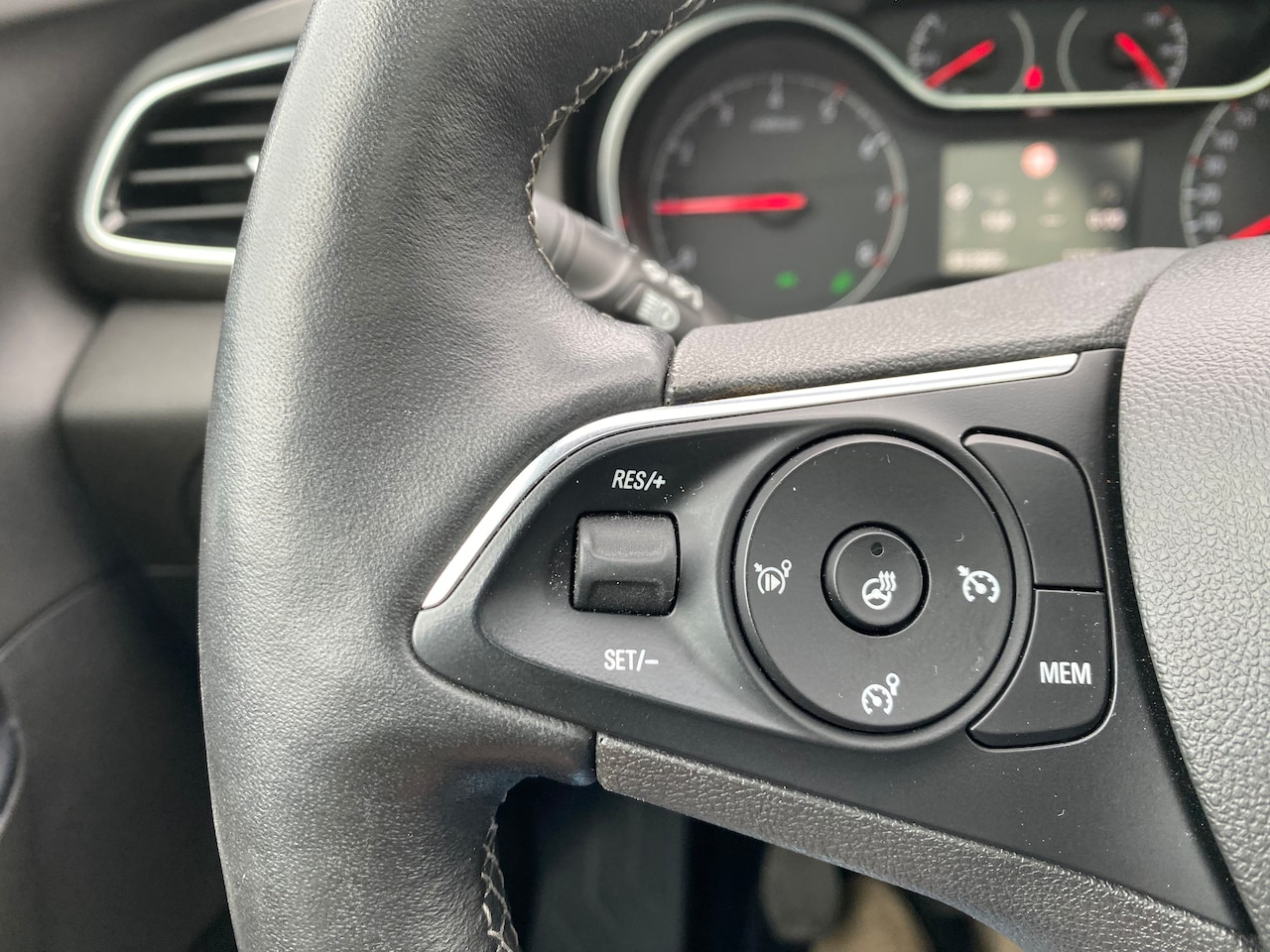 Opel Grandland X - 1.2 Turbo Ultimate Eerste eigenaar