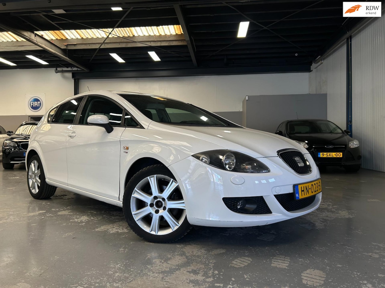 Seat Leon - 1.8 TFSI Stylance 1.8 TFSI Stylance - AutoWereld.nl