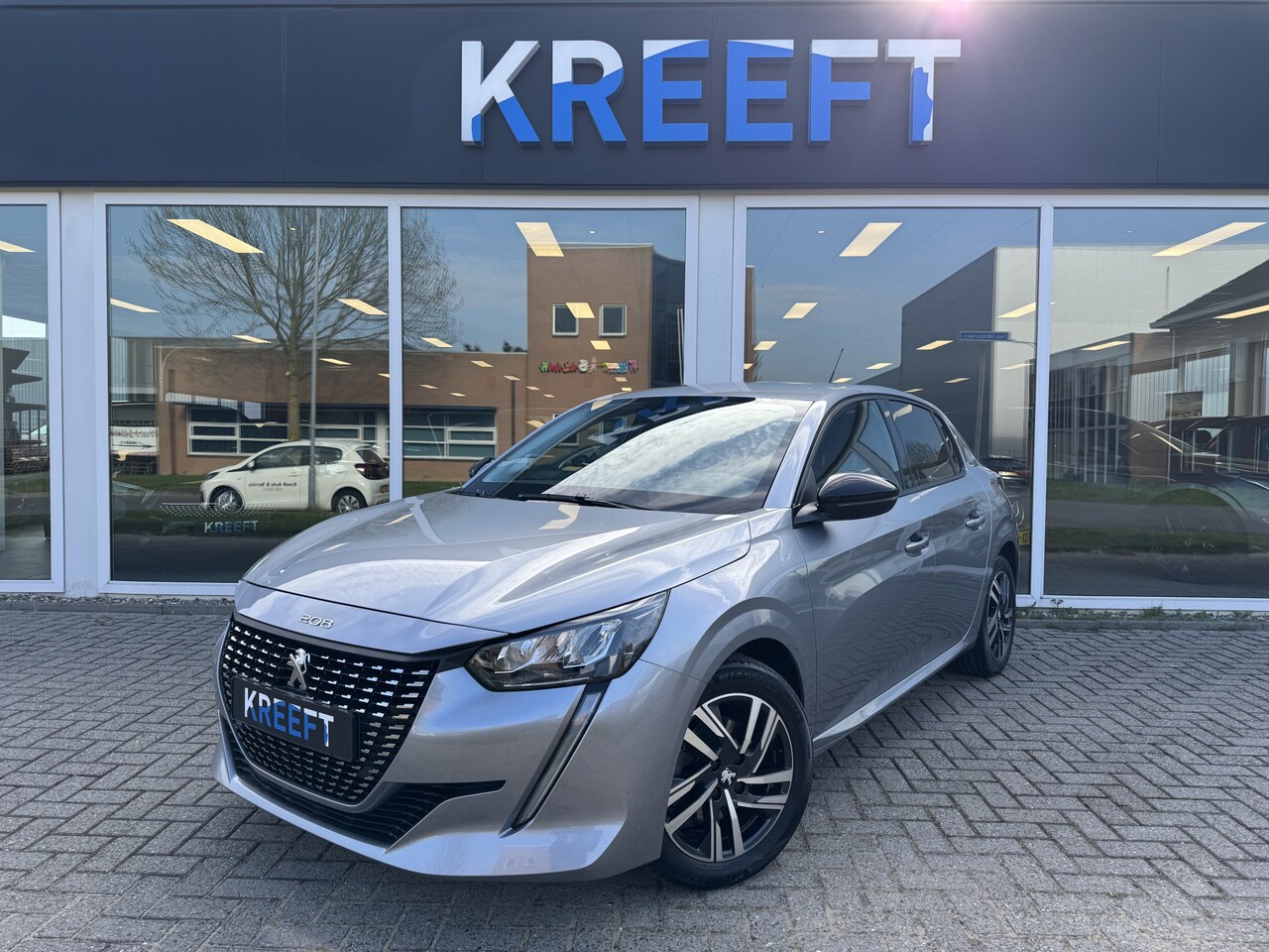 Peugeot 208 - 1.2 PureTech Allure Pack Adaptieve Cruise - AutoWereld.nl
