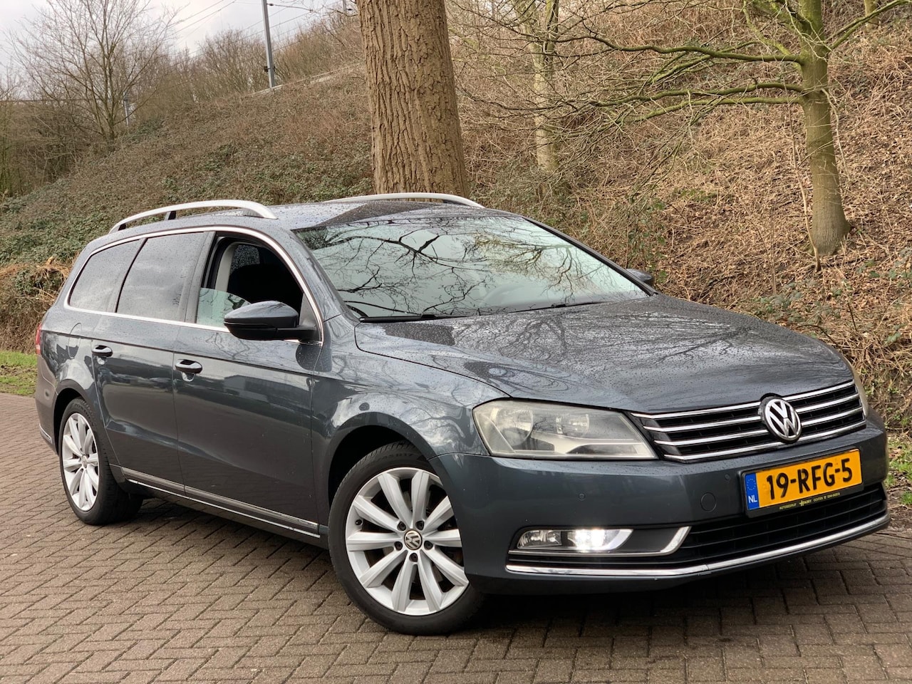 Volkswagen Passat Variant - 1.6 TDI Comfortline BlueMotion NAVI|CLIMA|LUXE|2011 - AutoWereld.nl