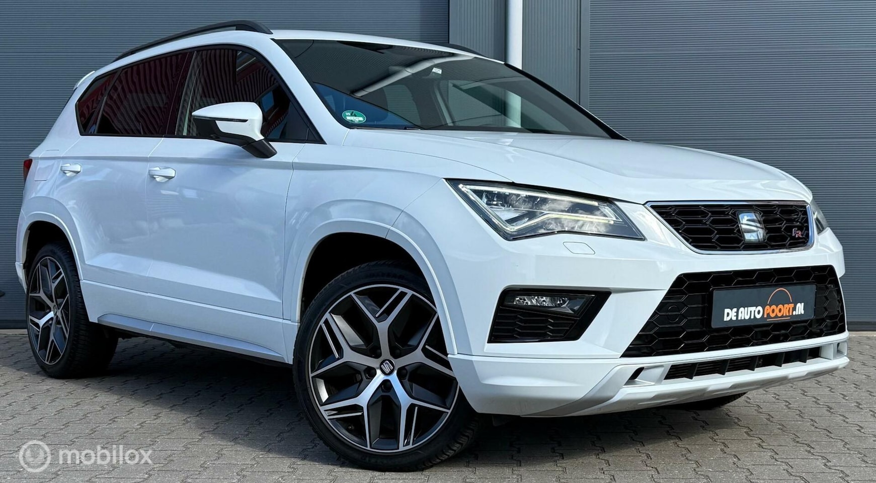 Seat Ateca - 1.5 TSI FR Intense DSG/Trekhaak/Camera/Clima/LED - AutoWereld.nl