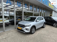 Volkswagen T-Cross - 1.5 TSI R-Line Business 150PK / LED KOPLAMPEN / ACHTERUITRIJCAMERA / CARPLAY