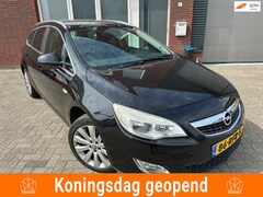 Opel Astra Sports Tourer - 1.4 Turbo Cosmo / Leder / Navi / PDC / Cruise / AUX