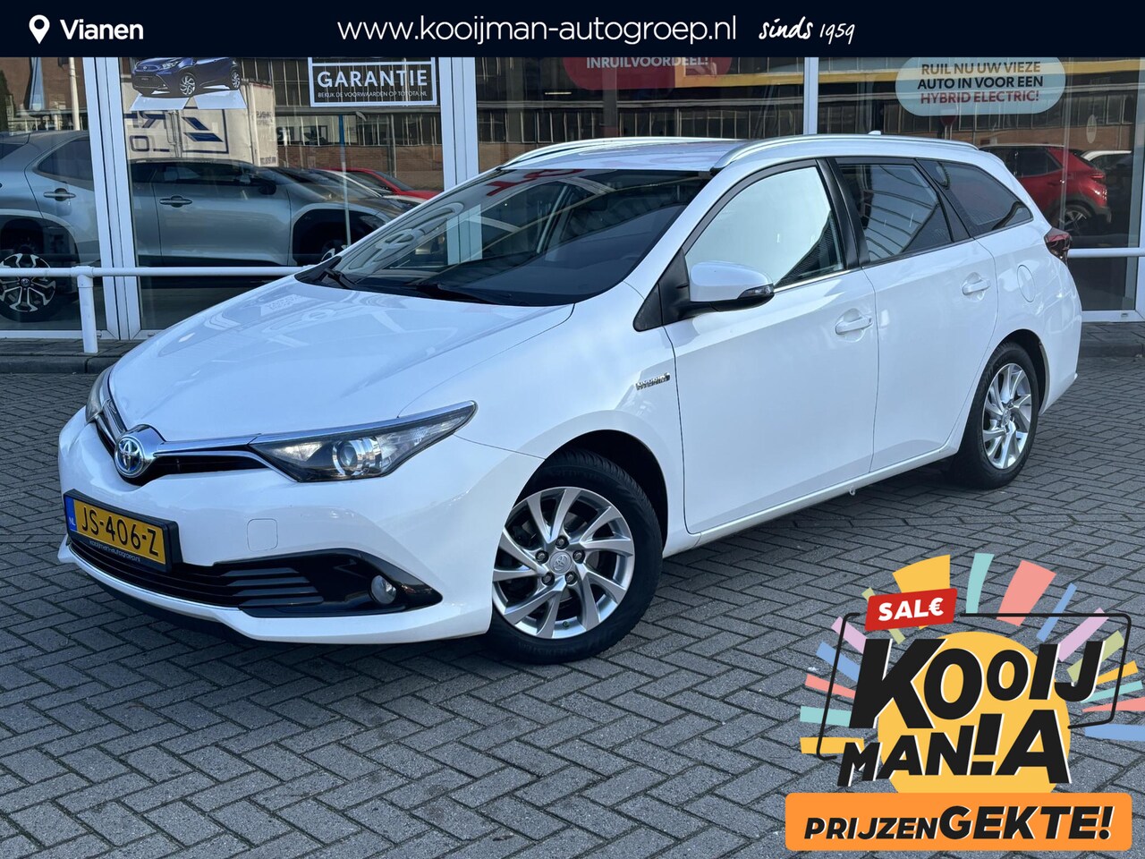 Toyota Auris Touring Sports - 1.8 Hybrid Aspiration | Cruise control | Spraakbediening | Airconditioning | Keyless start - AutoWereld.nl