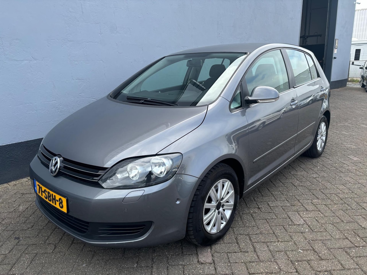 Volkswagen Golf Plus - 1.4 TSI Comfortline Automaat - Navigatie - AutoWereld.nl
