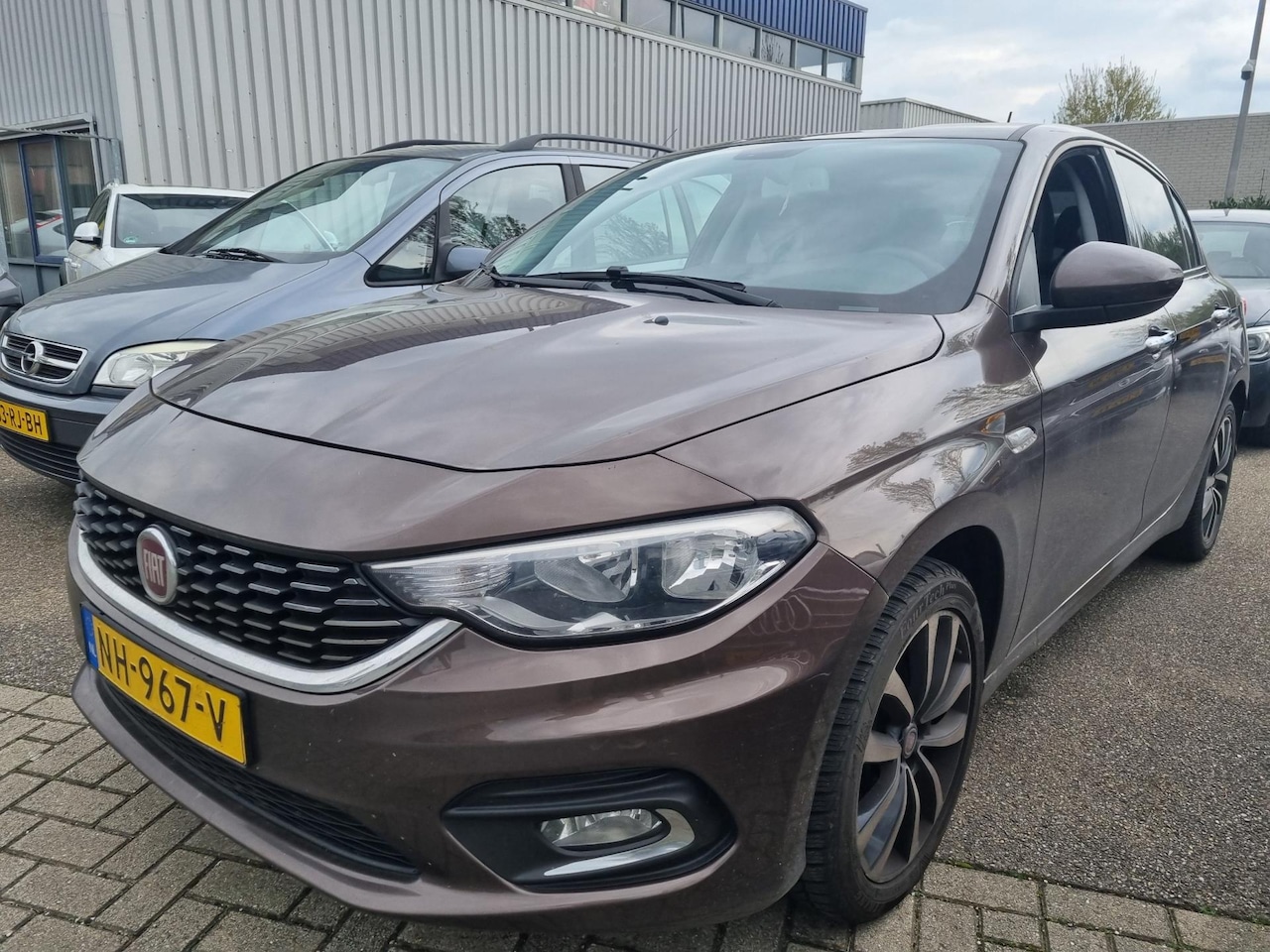 Fiat Tipo - 1.3 MultiJet Lounge Navi Cruise DAB. - AutoWereld.nl
