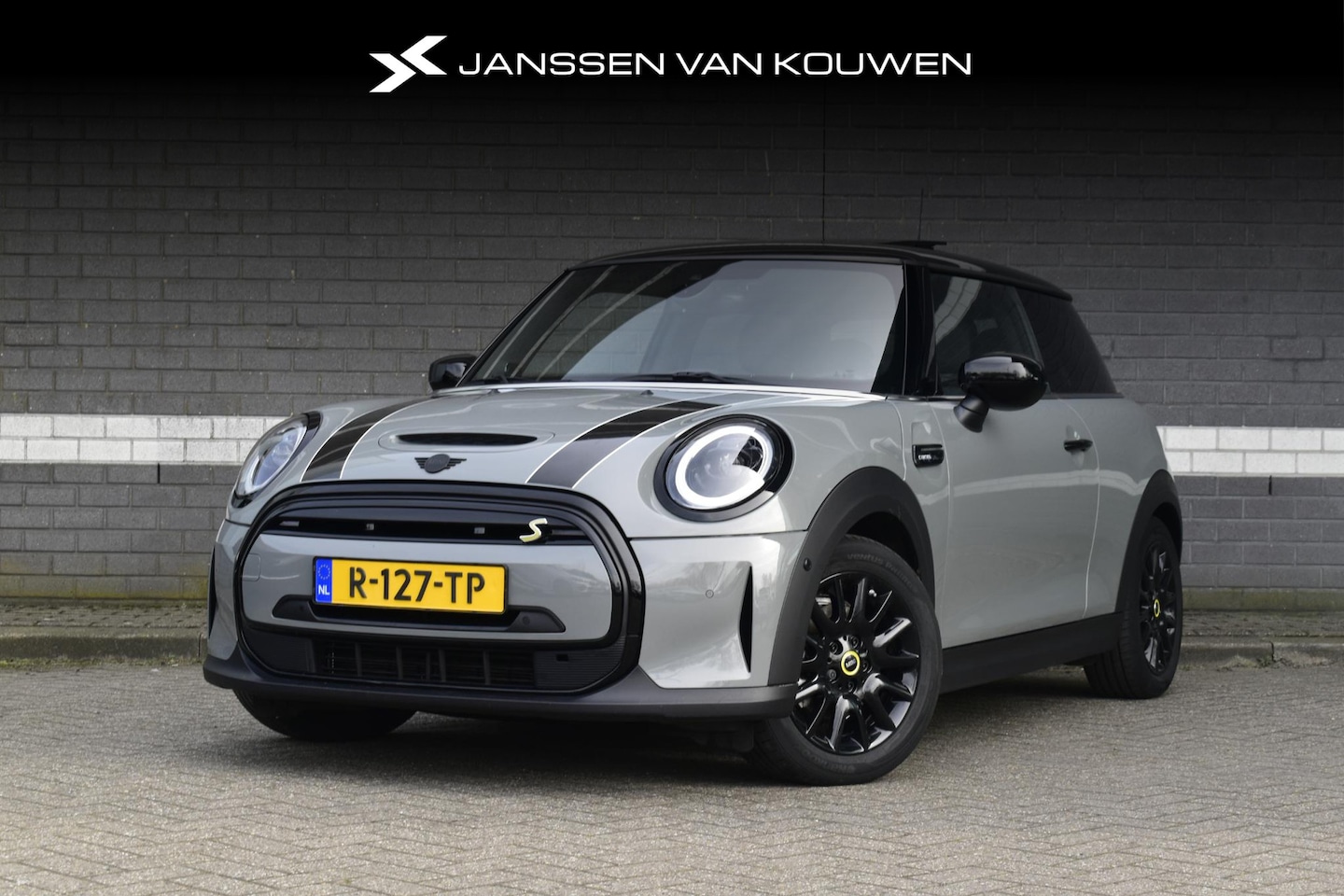 MINI Mini-Electric - Camden Edition 33 kWh / SOH 97% / Pano / Stoelverwarming / Sportstoelen / Navi / LED Kopla - AutoWereld.nl