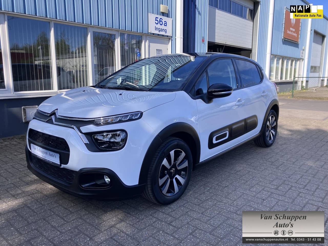 Citroën C3 - -1.2 PureTech 110pk EAT6 Shine Trekhaak Navi Cruis - AutoWereld.nl