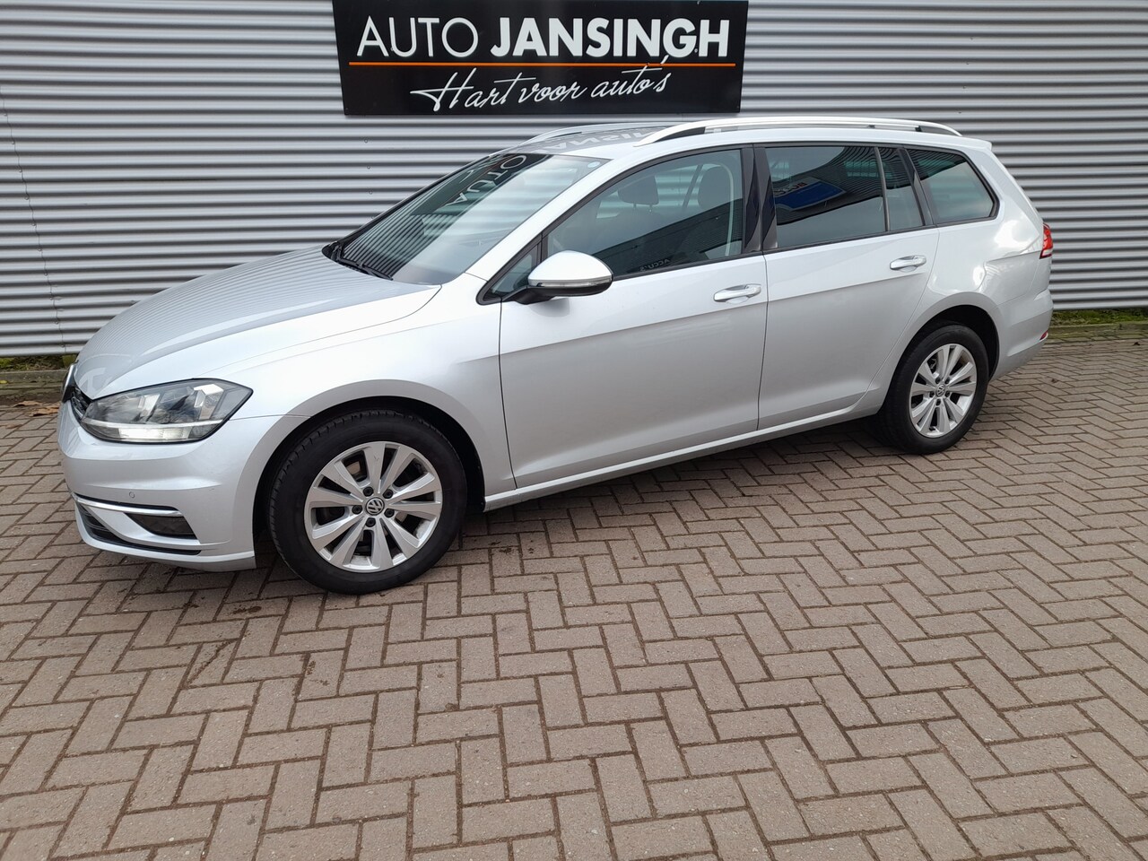 Volkswagen Golf Variant - 1.0 TSI Comfortline Business | Clima | Cruise | Camera | LMW | 1e eigenaar | PDC | RIJKLAA - AutoWereld.nl