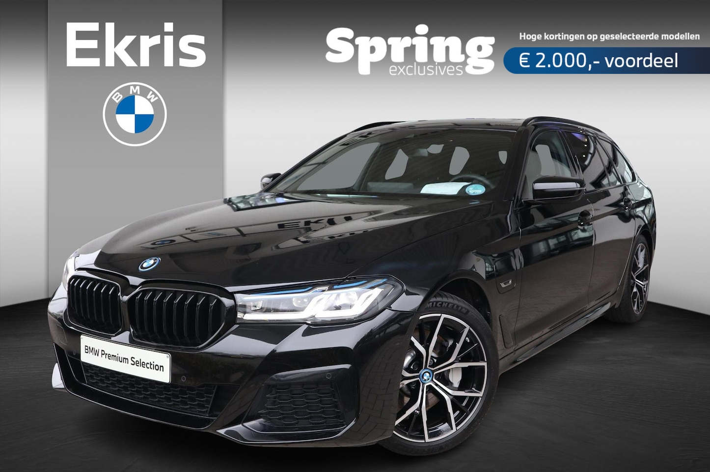 BMW 5-serie Touring - 530e xDrive M Sportpakket | Driving Assistant | Comfort Access pakket | Easter - AutoWereld.nl