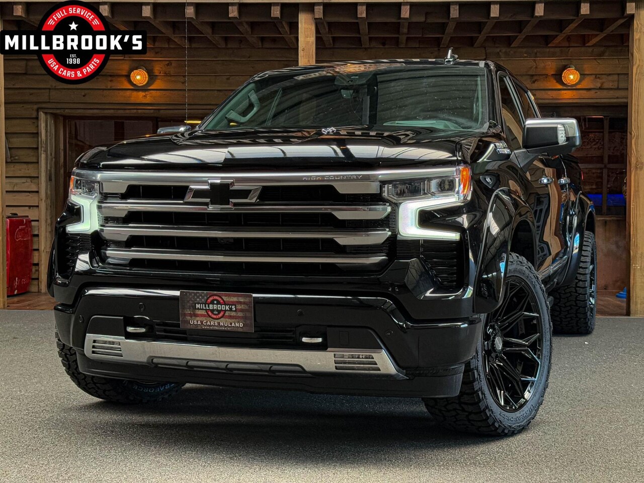Chevrolet Silverado - High Country, Widebody, 4Play velgen, LPG, Bedcover in kleur, Adaptieve Cruise control, - AutoWereld.nl