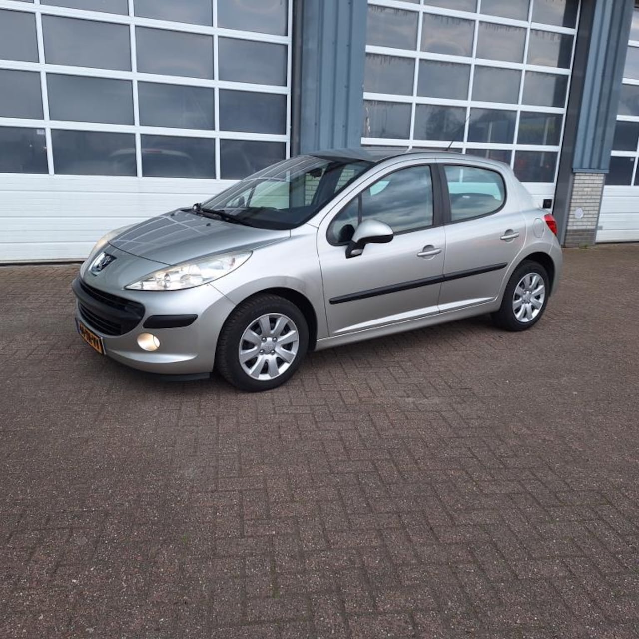 Peugeot 207 - 1.6 VTi XS Pack Automaat - AutoWereld.nl