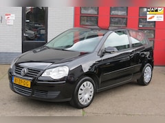 Volkswagen Polo - 1.4-16V Comfortline 49.000 Km NAP, Airco
