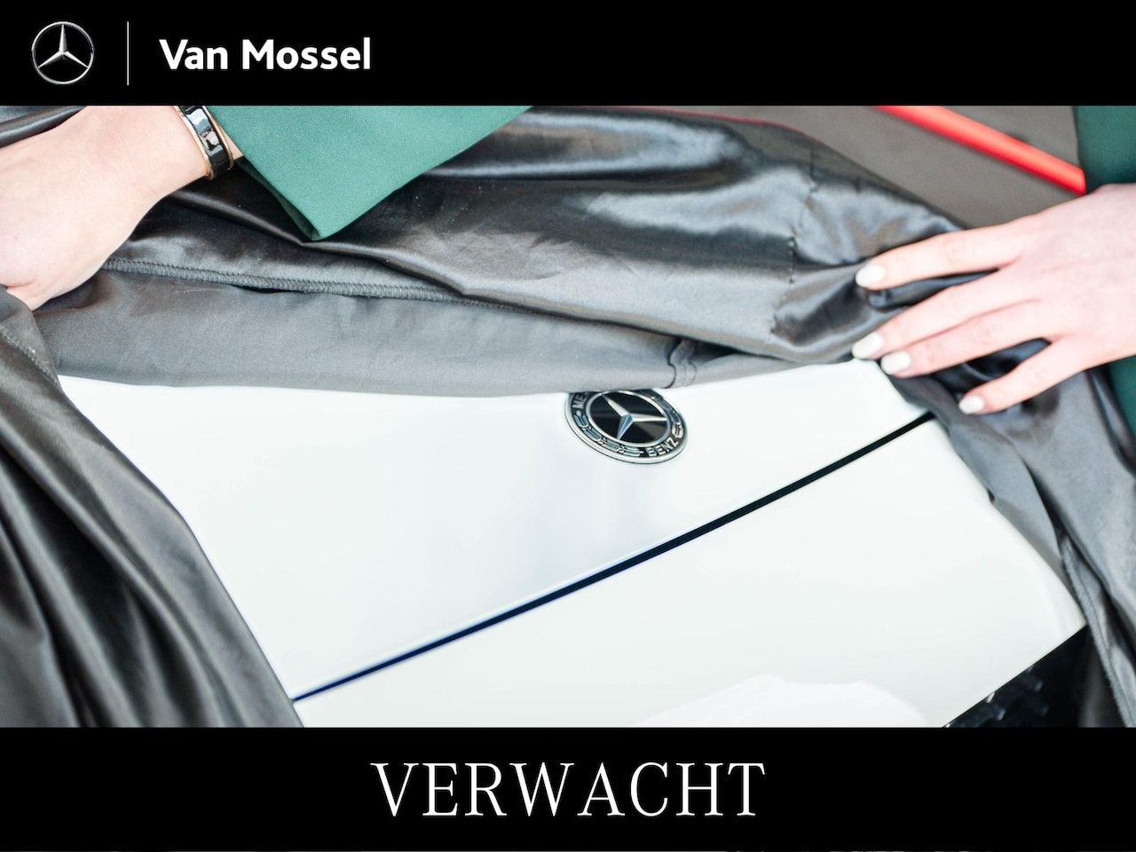 Mercedes-Benz EQB - 250+ AMG-Line / Stoelverwarming / 360Graden-Camera / Panorama-schuifdak / Headup-Display / - AutoWereld.nl