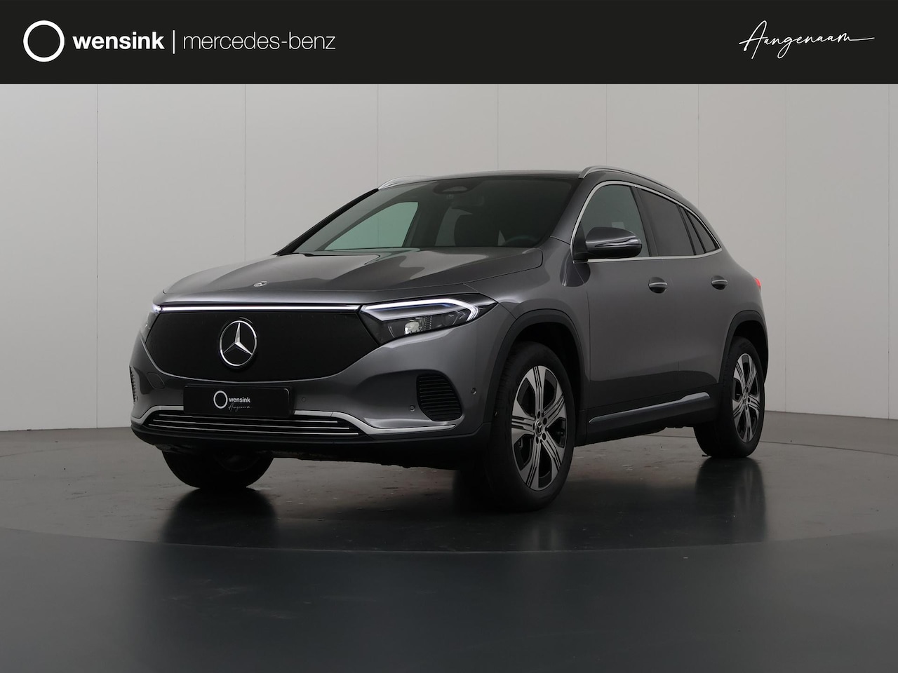 Mercedes-Benz EQA - 250+ Luxury Line | Trekhaak | 19inch | Donker glas | Keyless | Panoramadak - AutoWereld.nl