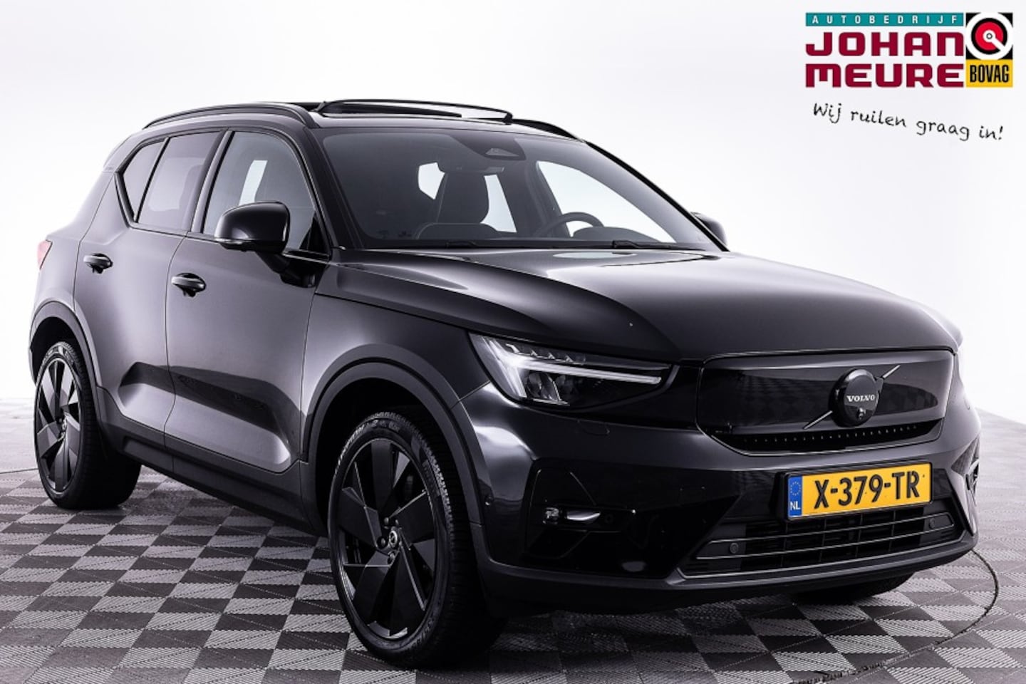 Volvo XC40 - Single Motor Extended Range Ultimate 82 kWh | BLACK Ed. | harman/kardon | PANORAMADAK . - AutoWereld.nl