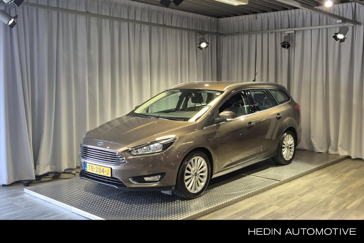 Ford Focus Wagon - 1.0 Titanium 1.0 Titanium - AutoWereld.nl
