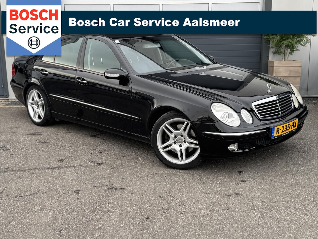 Mercedes-Benz E-klasse - 500 Elegance 4-Matic / YOUNGTIMER / LEER / AIRCO / - AutoWereld.nl