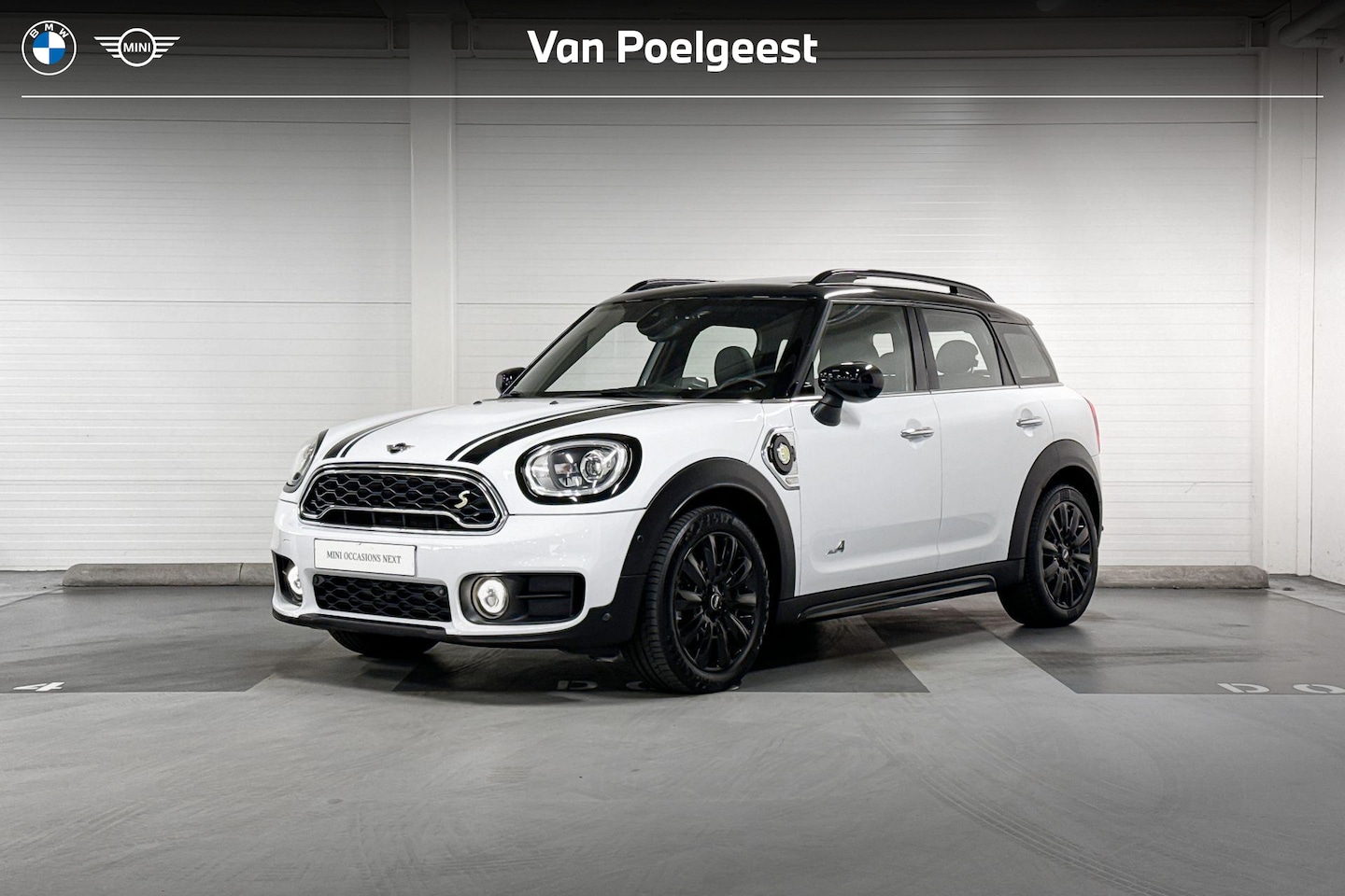 MINI Countryman - SE All4 | Panoramadak |18"Pin Spoke zwart | Achteruitrijcamera | Parkeersensoren |  Apple - AutoWereld.nl