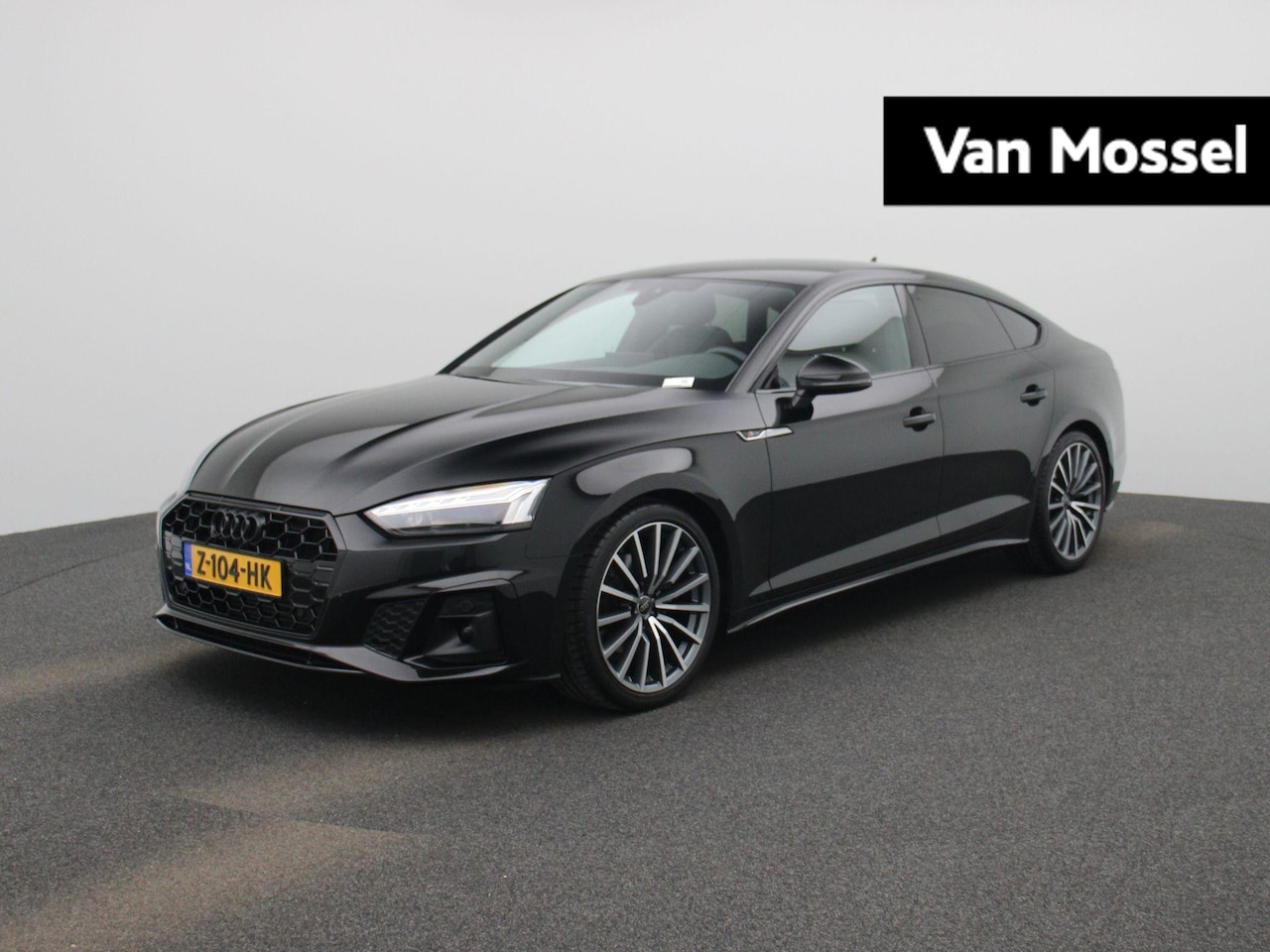 Audi A5 Sportback - 35 TFSI S edition Competition 150 PK | S-line | Automaat | Navigatie | Camera | Adaptive C - AutoWereld.nl