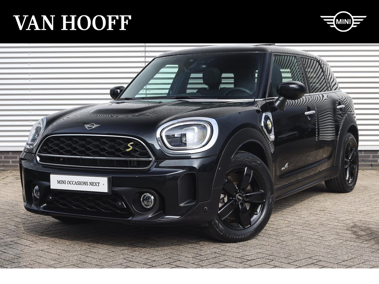 MINI Countryman - Cooper SE ALL4 Automaat / Premium Plus Pakket / Panoramadak / Achteruitrijcamera / Active - AutoWereld.nl