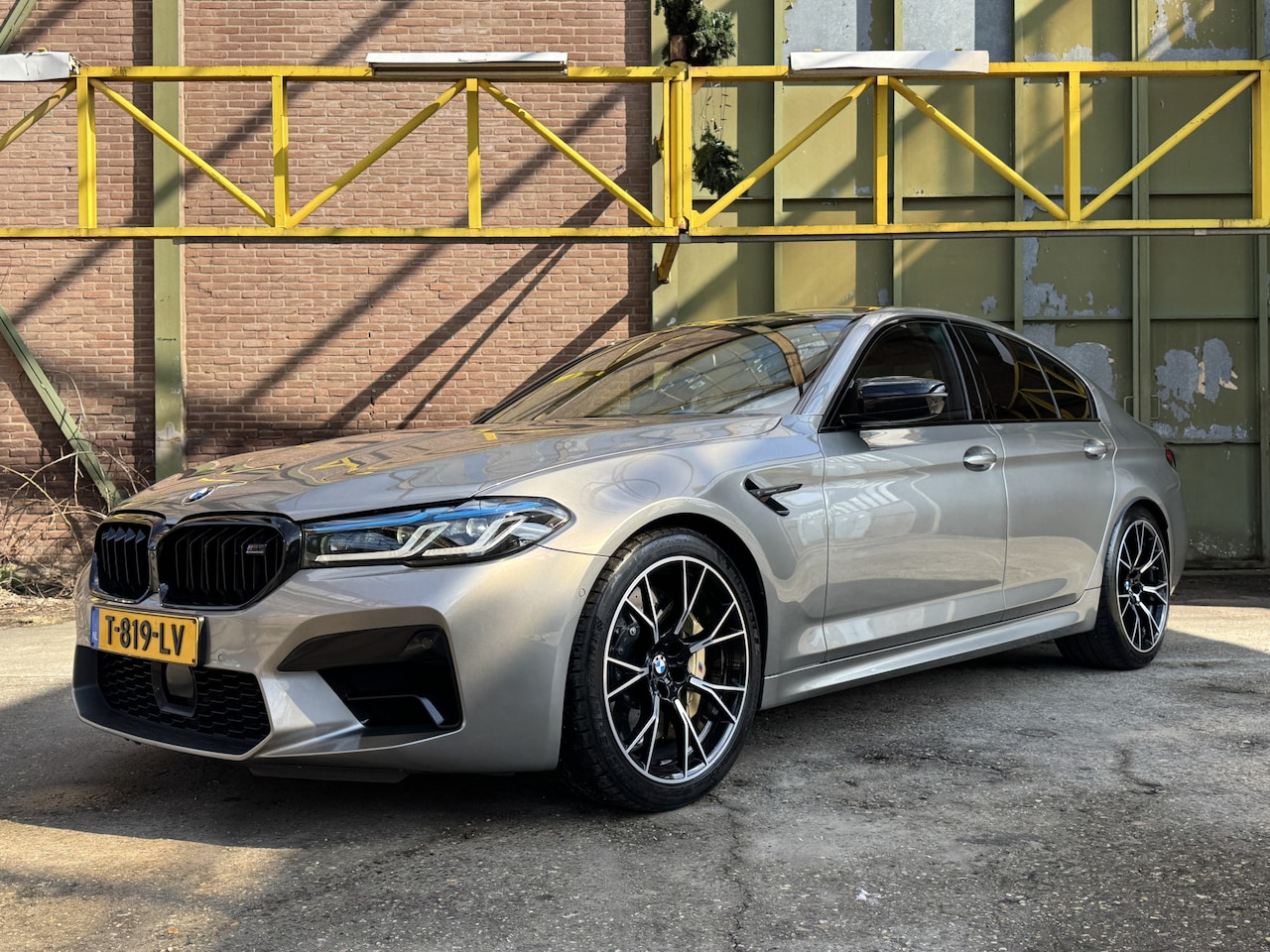 BMW M5 - 5-serie Competition / Carbon - Keramisch - Soft close - Bmw Laserlights - Dealer onderhoud - AutoWereld.nl