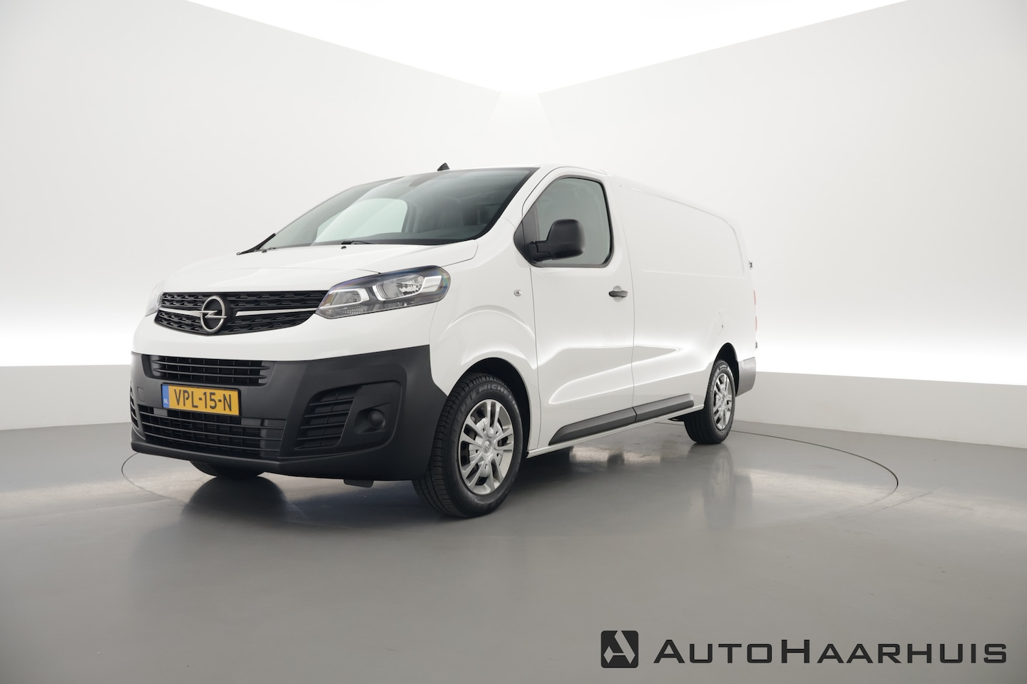 Opel Vivaro - 2.0 CDTI L3H1 Edition | Trekhaak | Cruise | Apple CarPlay | Betimmering - AutoWereld.nl
