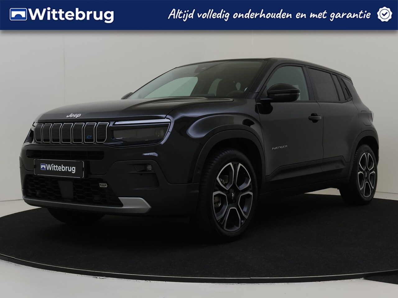 Jeep Avenger - Summit 54 kWh | Stuur- en Stoelverwarming | Navigatie | Camera | Leder - AutoWereld.nl