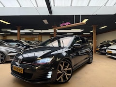 Volkswagen Golf - 7 2.0 TSI GTI Performance Pano Digitaal Keyless Airco Cruise Control