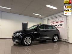 Volkswagen Tiguan - 1.4 TSI ACT Connected Series * Automaat / Panoramadak / Navigatie / NL Auto