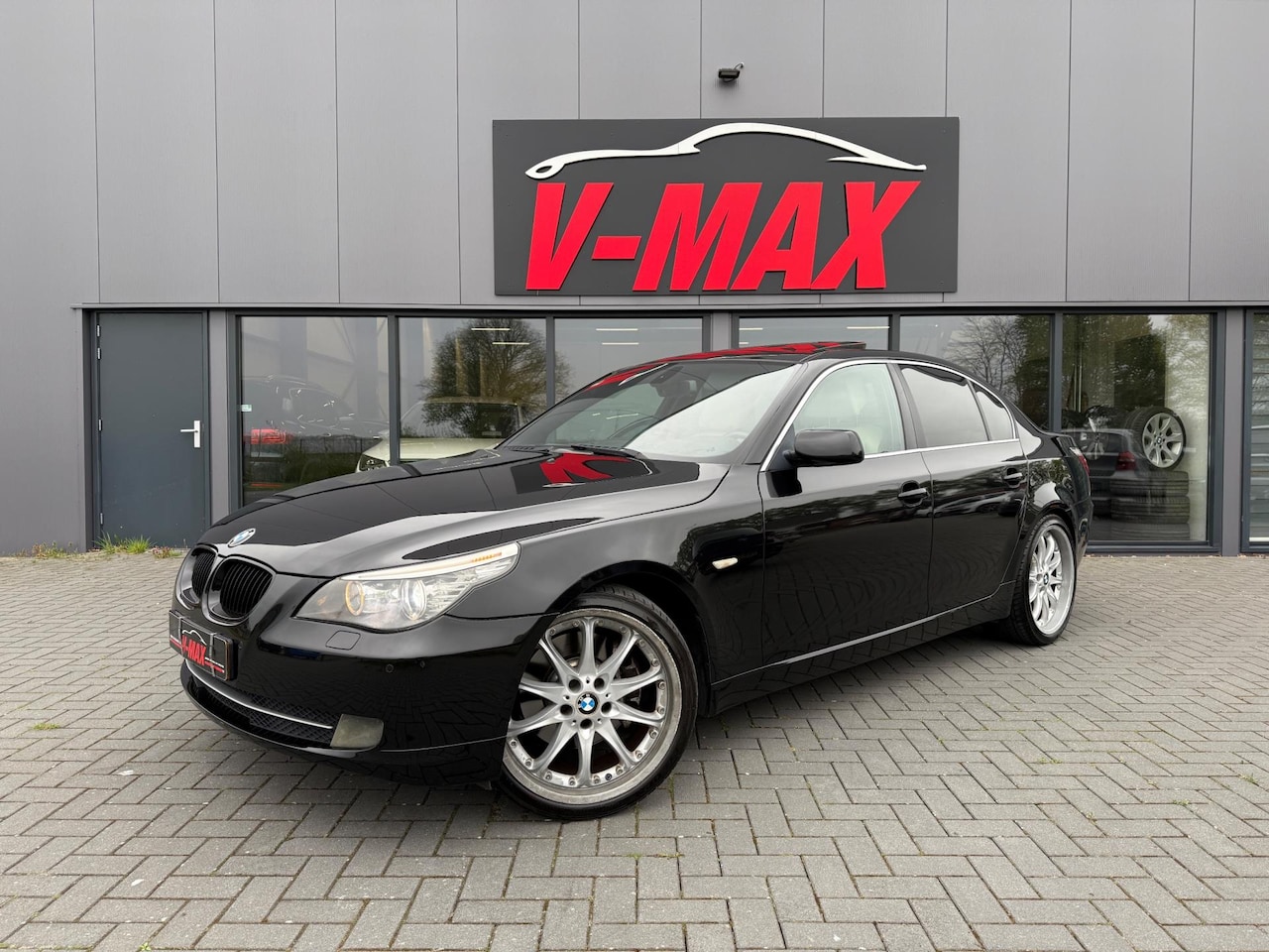 BMW 5-serie - 530i LCI AUT High Exec HUD Dak NaviProf Stoelvw Trekhaak - AutoWereld.nl