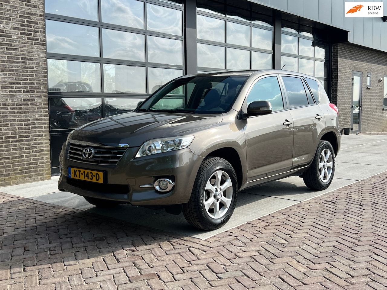 Toyota RAV4 - 2.0 VVTi Dynamic 2WD | Clima | Cruise | PDC | - AutoWereld.nl