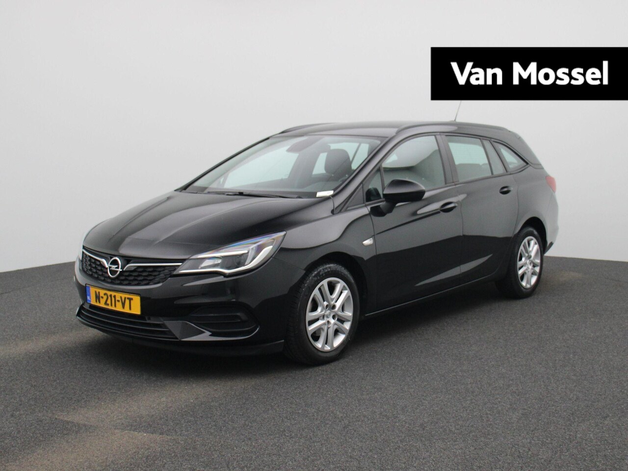 Opel Astra Sports Tourer - 1.4 Edition AUTOMAAT | NAVIGATIE | CRUISE CONTROL | AIRCO - AutoWereld.nl