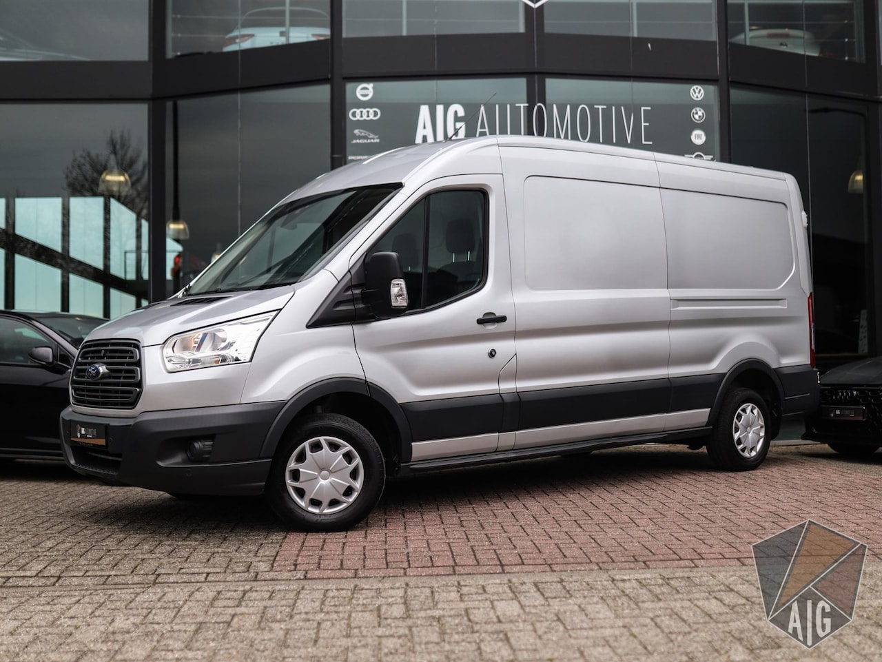 Ford Transit - 310 2.0 TDCI L3H3 Trend | Camera | Cruise Control | PDC | Navi | Airco - AutoWereld.nl