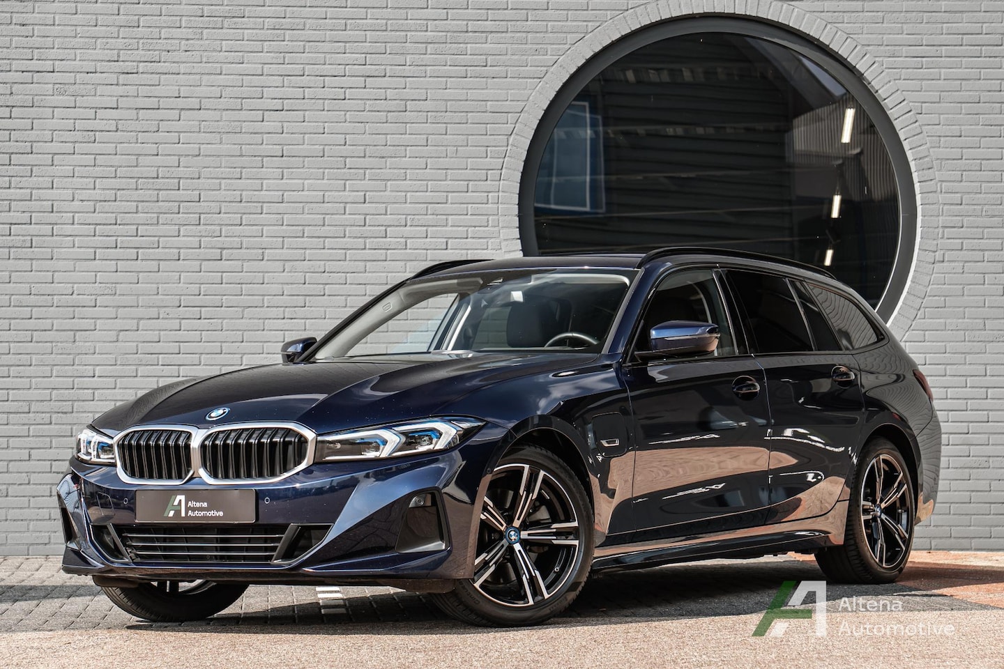 BMW 3-serie Touring - 320e BTW, camera, comfort acces - AutoWereld.nl