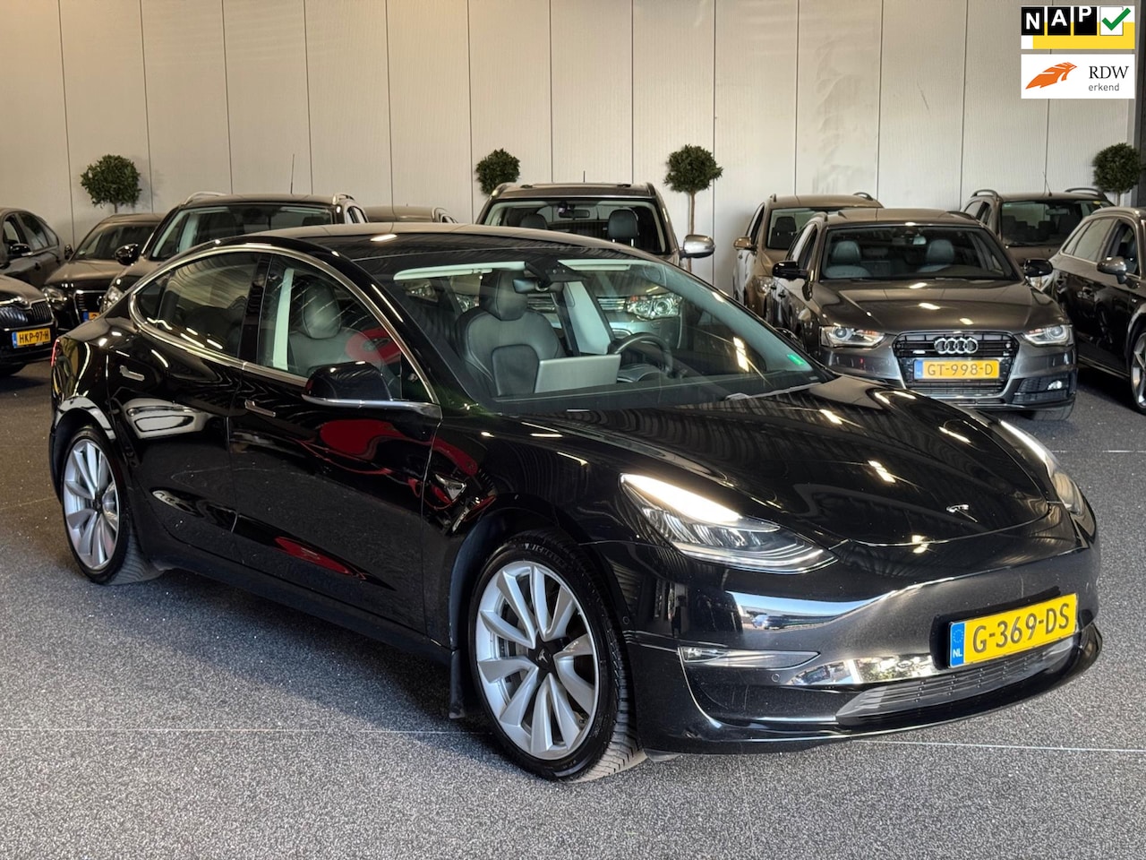 Tesla Model 3 - Long Range RWD Long Range AWD 75 kWh INCL. BTW | Pano | Autopilot | Leder - AutoWereld.nl