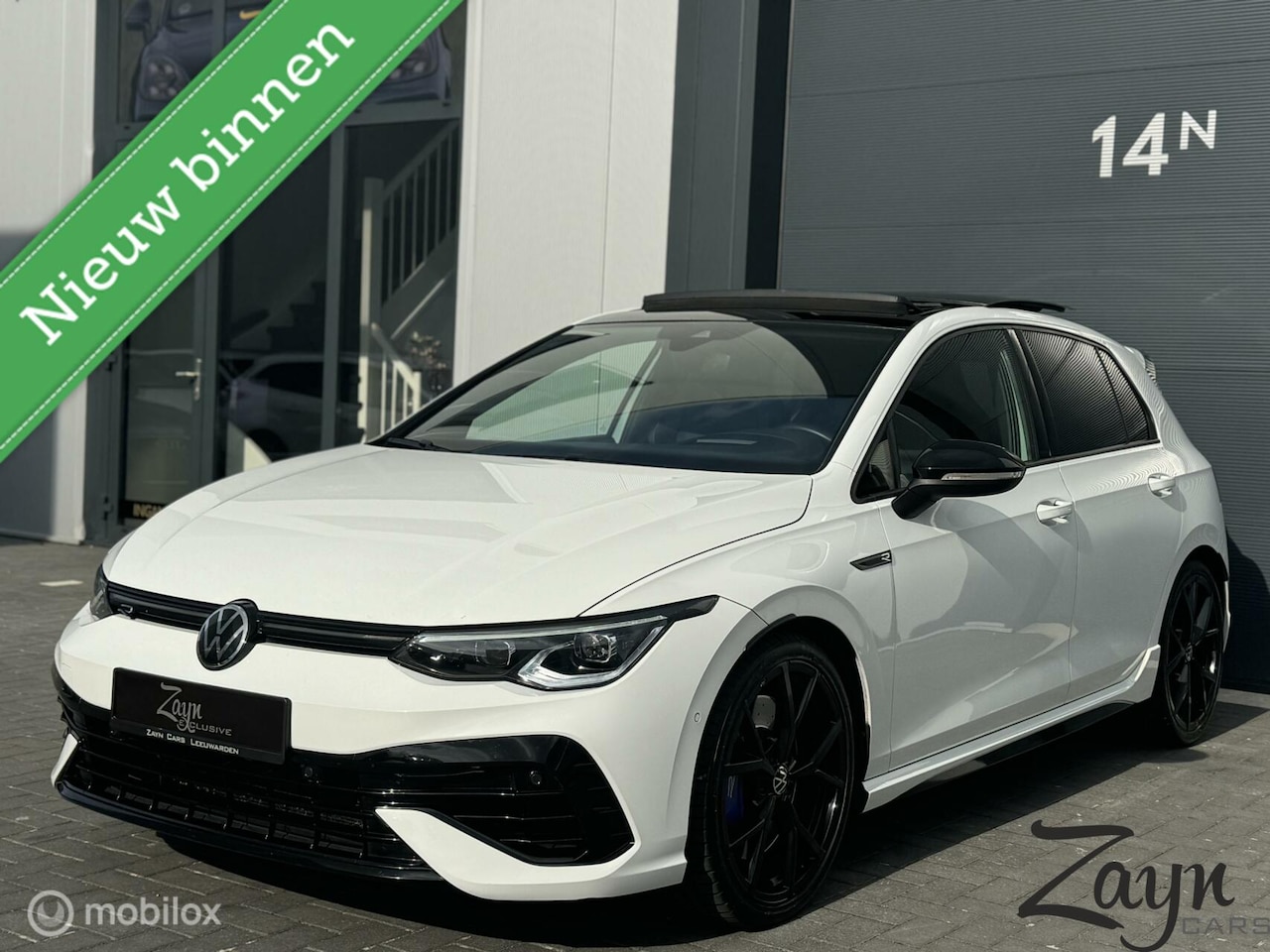 Volkswagen Golf - 2.0 TSI R 4Motion Performance | Akra | Pano - AutoWereld.nl