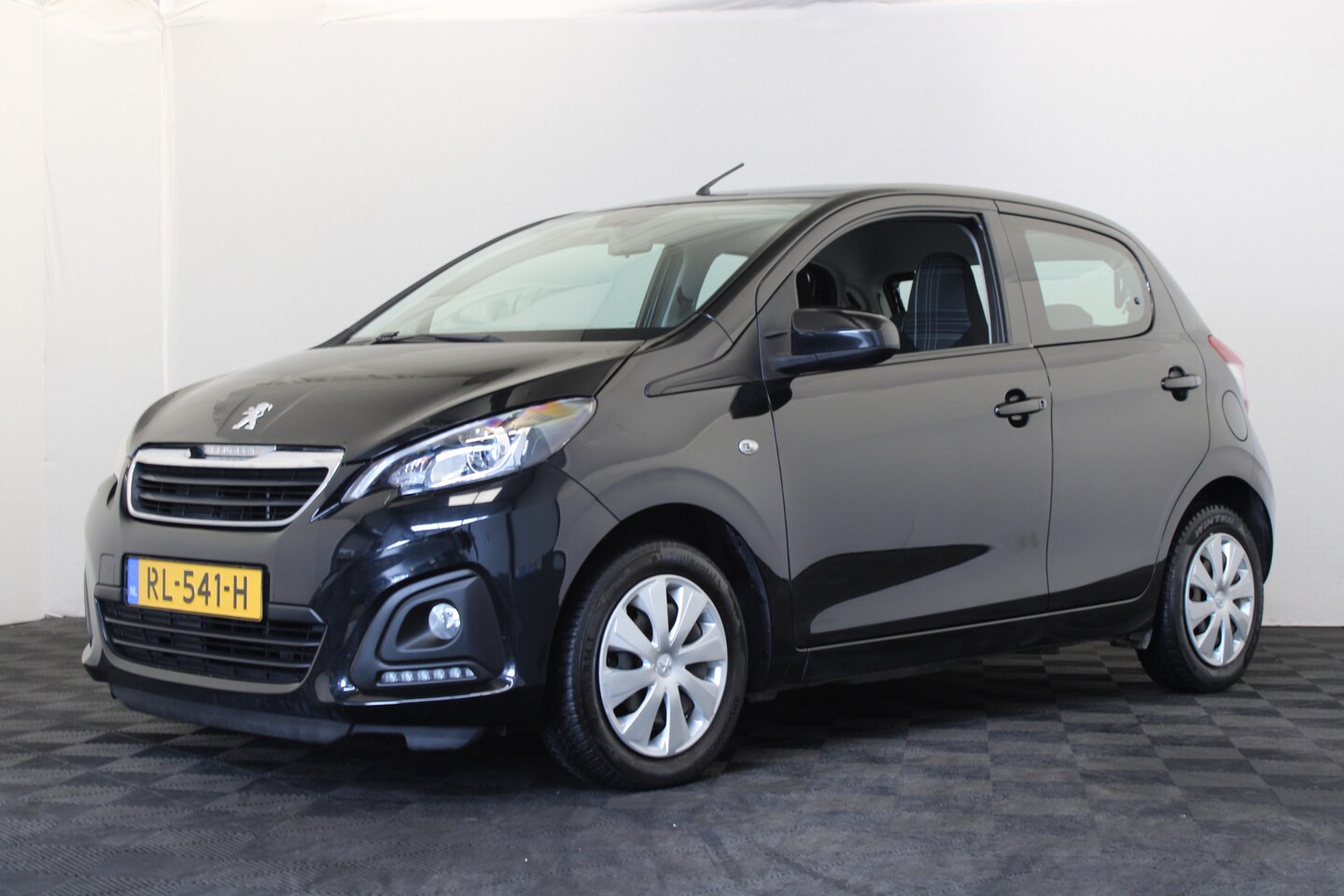 Peugeot 108 - 1.0 e-VTi Active 1.0 e-VTi Active - AutoWereld.nl