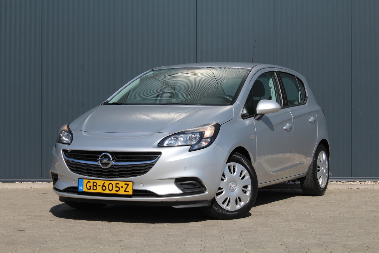 Opel Corsa - 1.4 Business+ | Automaat | Clima / Cruise control | Trekhaak | PDC | NAP | APK | - AutoWereld.nl