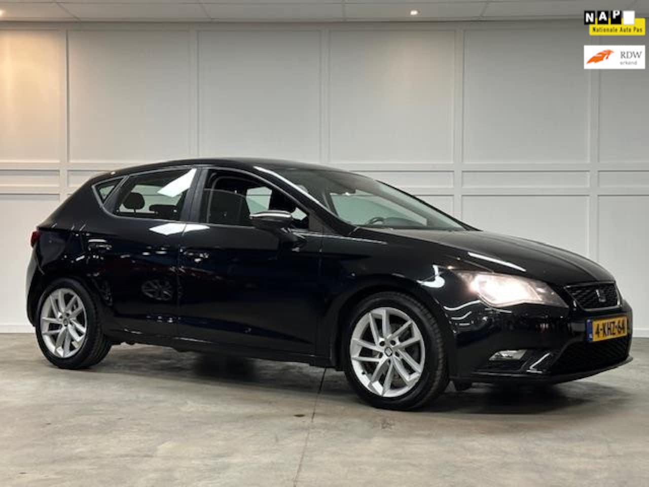 Seat Leon - 1.2 TSI Style / Navi / Airco / Cruise / 2013 - AutoWereld.nl