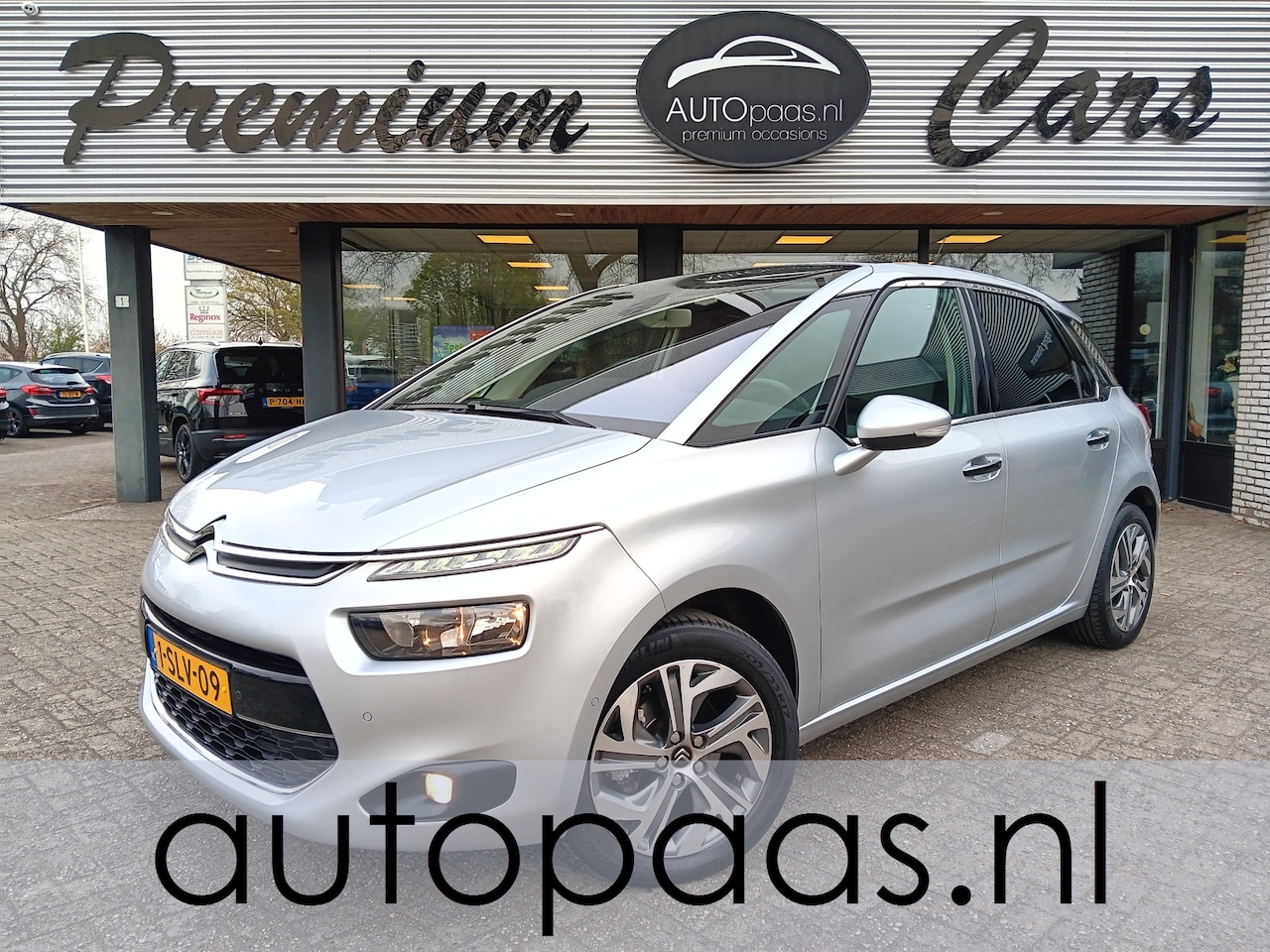 Citroën C4 Picasso - 1.6 VTi Intensive Navigatie,cruise,clima,trekhaak,zeer nette staat - AutoWereld.nl