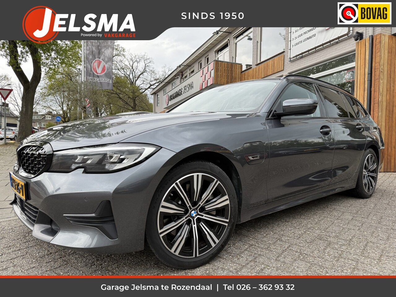 BMW 3-serie Touring - 330e Business Edition Plus Trekhaak | 18inch | Navi+ - AutoWereld.nl
