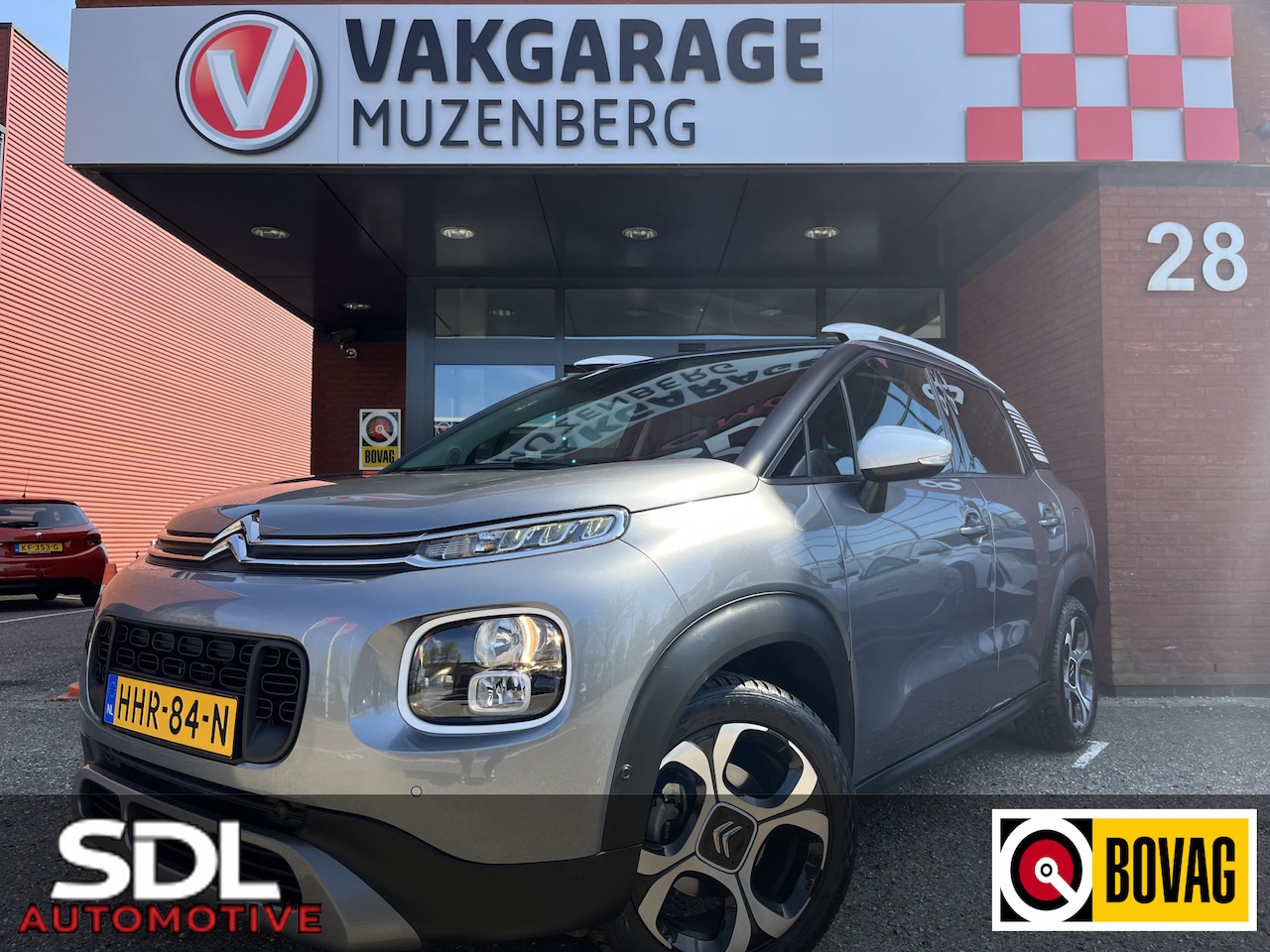 Citroën C3 Aircross - 1.2 PureTech S&S Shine // NAVI // CRUISE // CAMERA // CLIMA // DODEN HOEK SENSOR // APPLE - AutoWereld.nl